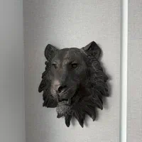 تندیس شیر دیوارکوب