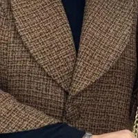 مانتو بافت خارجی نو در دو رنگ مشکی وسفیدیاقرمز