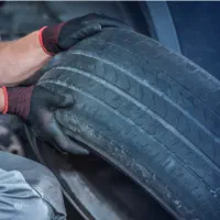 پنچرگیری/پنچری سیار لاستیک خودرو در محل با آیتول