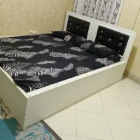 تخت خواب و میز آرایش