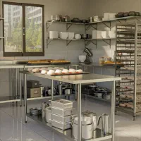 نیروی کار خانم در کارگاه شیرینی پزی