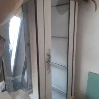 بوفه و جاکفشی سفیدوپوتین سربازی