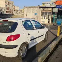 ۲۰۶ تیپ ۲  مدل ۹۸ سفید بی رنگ کارکرد ۸۲۰۰۰