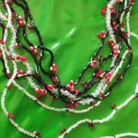 دستبند وگردنبندیلدایی|بدلیجات|دامغان, |دیوار