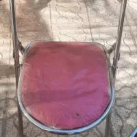 صندلی تاشو در حد نو