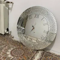 ساعت اینه ای نو و شیک