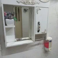 آینه و روشویی