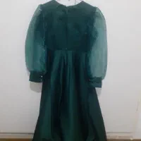 لباسو نو نو یک بار برای عروسی پوشیده دیگه نپوشیده|لباس|مهاجران, |دیوار