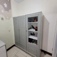 ۲ عدد کمد و ۱ عدد تخت کودک و نوجوان