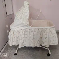 تخت گهواره نوزاد