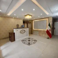 نیرو سالندار و گارسون