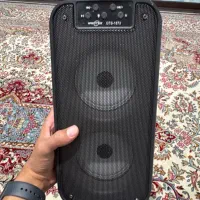 اسپیکر بلوتوثی تمیز سالم