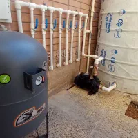 اجرای آبیاری قطره ای و تاسیسات استخر|خدمات باغبانی و درختکاری|ورامین, قويينک زهری|دیوار