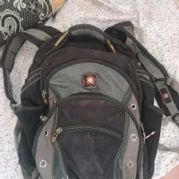 یک کول پشتی طبیعت گردی معروف سویسی کاملا سالم