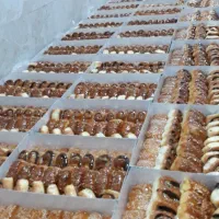 ۲نفر خانم جهت همکاری در کارگاه قنادی