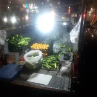 به چند نفر کارگر حرفه ای جهت فروش میوه با وانت