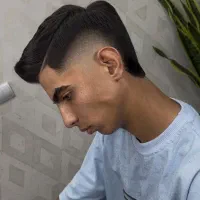 آموزش /آرایشگری تخصصی مردانه  در اراک