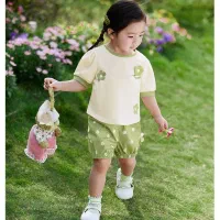 پوشاک بچگانه