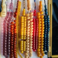 انواع تسبیح های سندلوس و کهربا کلکسیونی درجه یک