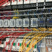 تعمیر تابلو برق صنعتی و خرده‌کاری برق ساختمان