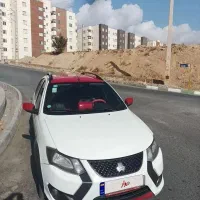 کوییک gxr سفید قرمز ۴۰۲ عروسک نو