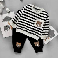 لباس بچگانه