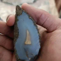 سنگ عقیق آبی مناسب برای تزیینی و نگین انگشتر سازی|جواهرات|رفسنجان, |دیوار