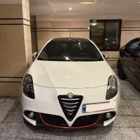 آلفا رومئو جولیتا ۲۰۱۵