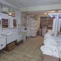 درب وپنجره اتصالات اب وفاضلاب وبرق نصف قیمت سراوان