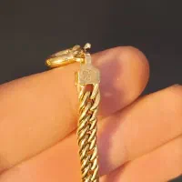 طلا و جواهر|جواهرات|اصفهان, نقش جهان|دیوار