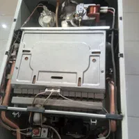 تعمیرات تخصصی انواع پکیج و آبگرمکن در محل