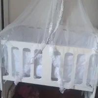 تخت گهواره ای کنار تخت مادر|تخت و صندلی بچه|هشتگرد, ایقربلاغ|دیوار