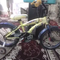 دوچرخه زیباسایز۱۶بدون خطوخش سالموسلامت|دوچرخه، اسکیت، اسکوتر|مشهد, یاغون آباد|دیوار
