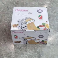 دستگاه رشته بر خمیر پهن کن دستی خارجی|ظروف پخت‌وپز|شیراز, فخرآباد (دروازه کازرون)|دیوار