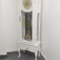 ساعت ایستاده سالم تمیز