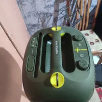 اسپیکر هوپ استار با میکروفن