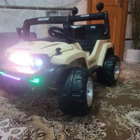 ماشین شارژی 6موتوره صحیح وسالم کنترل دار