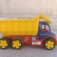 اسباب بازی کامیون