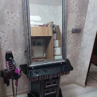 آئینه با میز