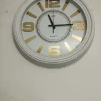 ساعت دیواری