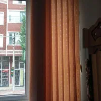 پرده کرکره قهوهای سالم