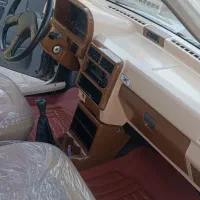 هاچ بک کره ای داخل کرم قهوه ای