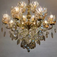 لوستر 8 شعله