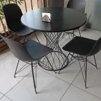 میز و صندلی