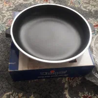 تابه ی چدن یونیک|ظروف پختوپز|ری, علایین|دیوار