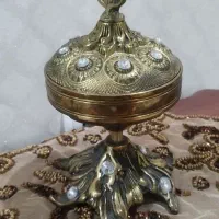 2عدد شکلات خوری برنجی به همراه آباژور|صنایع دستی و سایر لوازم تزئینی|قرچک, محمد آباد|دیوار