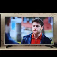 تلوزیون 49LH62 اصل کره با عینک ۳ بودی در حد نو