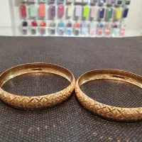 طلا دست دوم|جواهرات|کاشان, میدان کهنه|دیوار