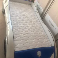 تخت خواب پلیس نوجوان
