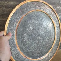 انواع دیوارکوب و لیوان برنجی همگی قدیمی و نقشدار|کلکسیون اشیاء عتیقه|بیرجند, |دیوار